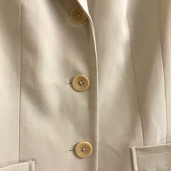 Caslon Off White Cream Ecru Long Lined 3 Button Front Blazer With Patch Pockets - Picture 6 of 16